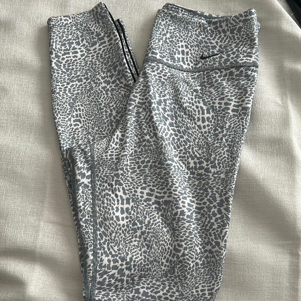 Nike 7/8 leggings medium